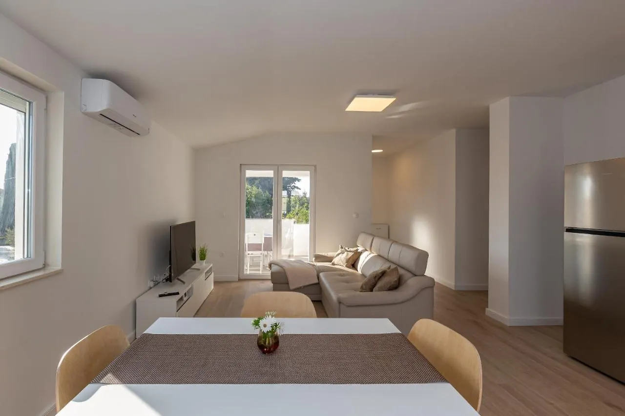 Apartments Ana Biograd Na Moru