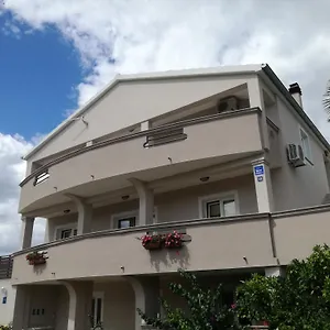Juric Biograd Na Moru